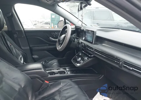 2022 Lincoln Corsair Standard z USA, uszkodzony, nr VIN 5LMCJ1D95NUL08573